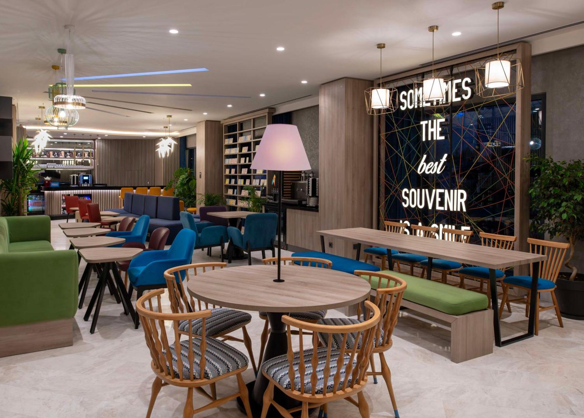 Hampton By Hilton Istanbul Merter المظهر الخارجي الصورة